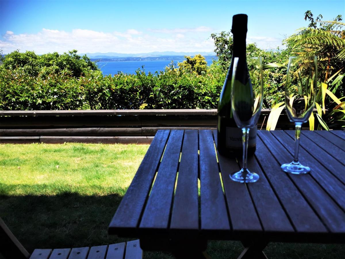 Lake View Garden Apartment Taupo Eksteriør bilde
