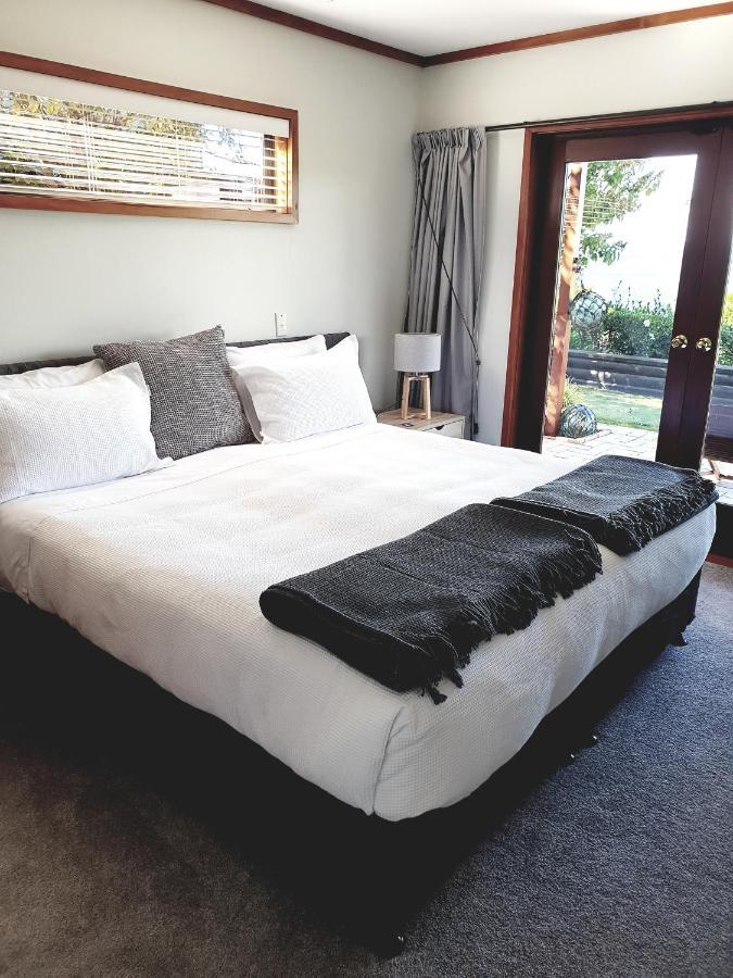 Lake View Garden Apartment Taupo Eksteriør bilde