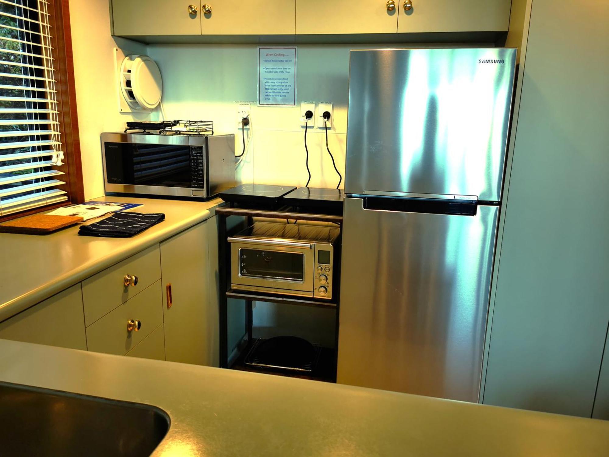 Lake View Garden Apartment Taupo Eksteriør bilde
